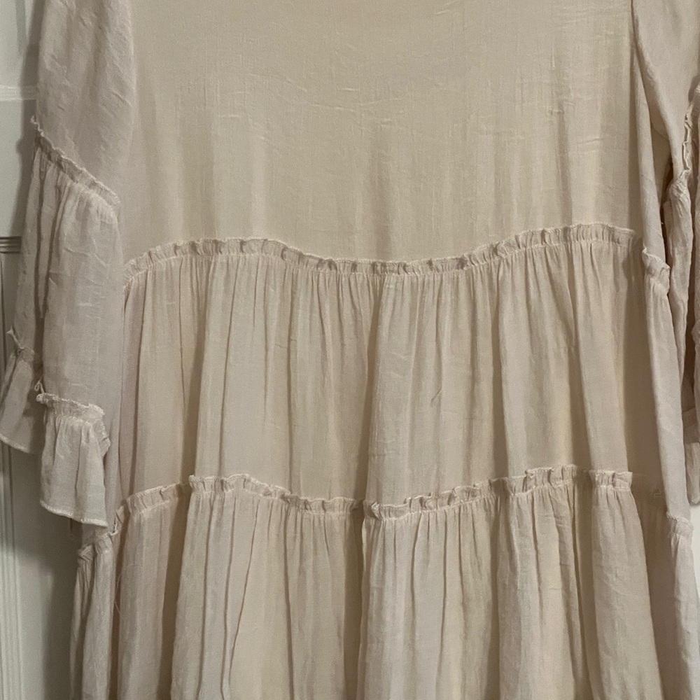Elegant Cream Ruffle Tunic - Picture 3 of 4